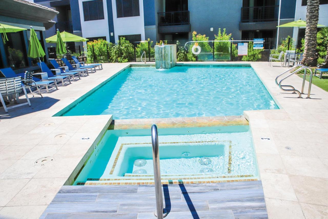 Luxury Mountain View 2Br With Balcony Located In Scottsdale公寓 外观 照片