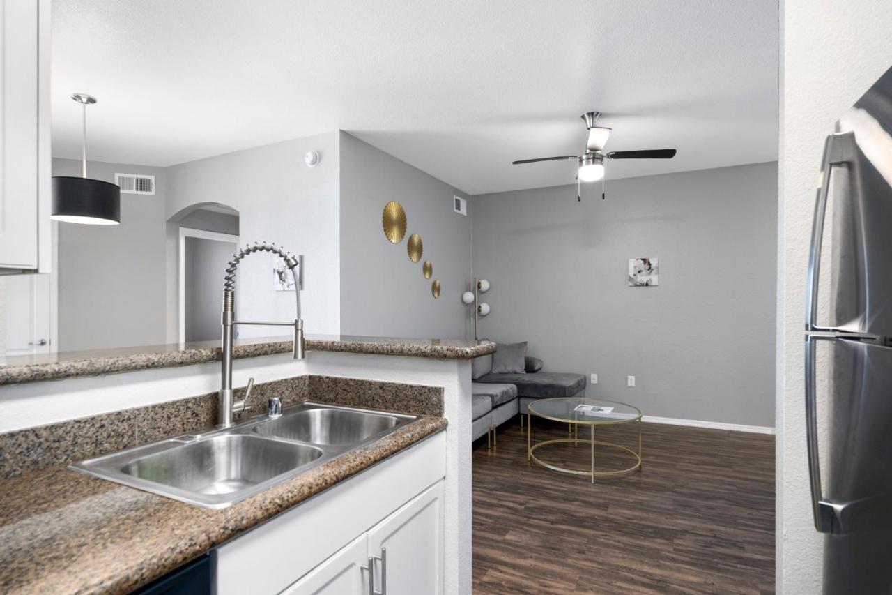 Luxury Mountain View 2Br With Balcony Located In Scottsdale公寓 外观 照片
