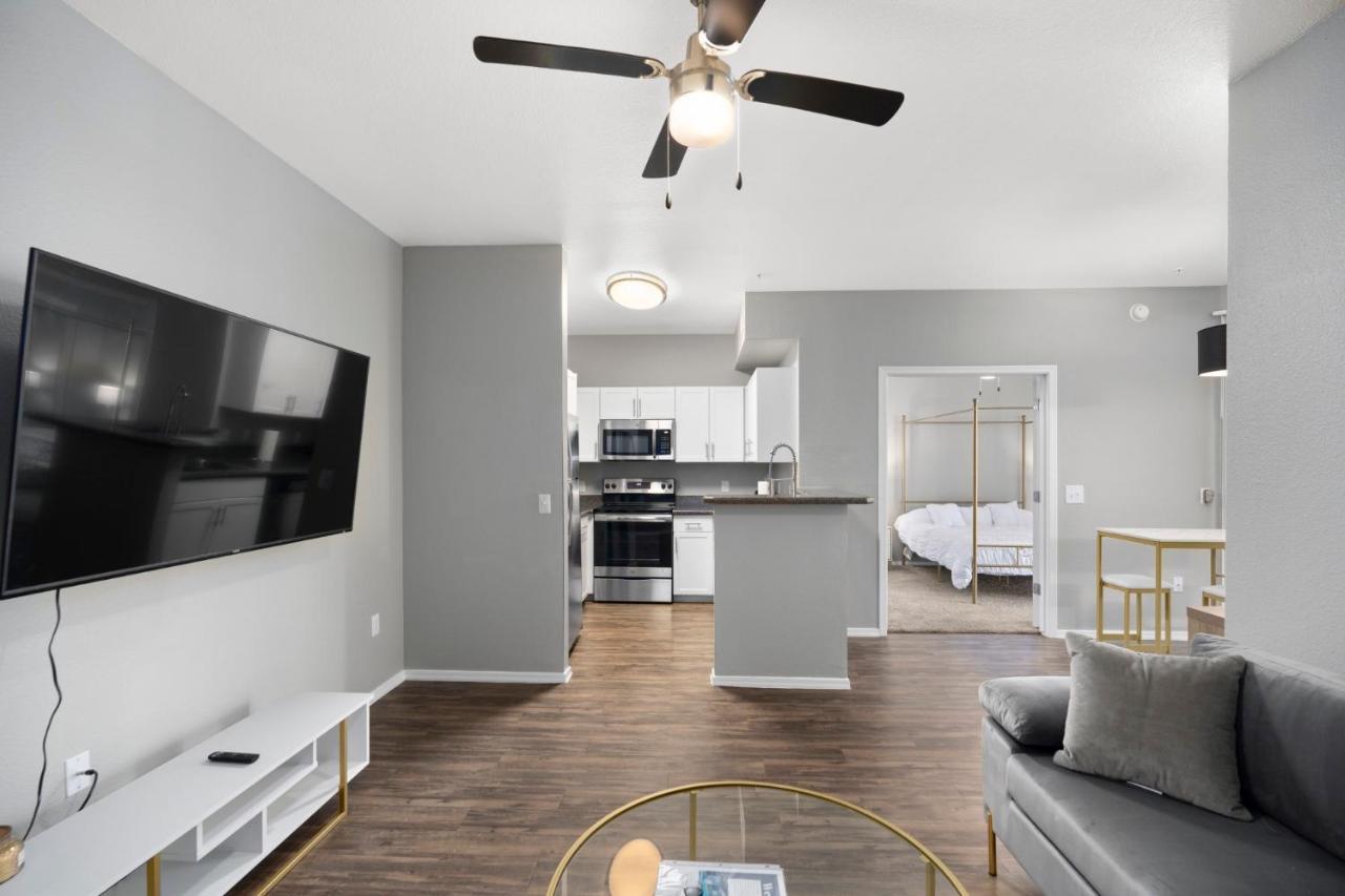 Luxury Mountain View 2Br With Balcony Located In Scottsdale公寓 外观 照片